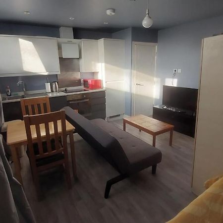 Modern Studio Maidstone - Redecorated Oct 2023 Eksteriør bilde
