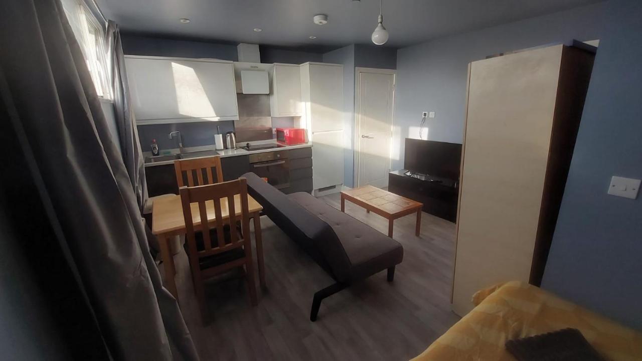 Modern Studio Maidstone - Redecorated Oct 2023 Eksteriør bilde