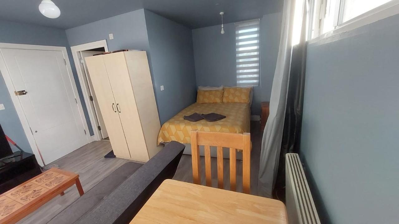 Modern Studio Maidstone - Redecorated Oct 2023 Eksteriør bilde
